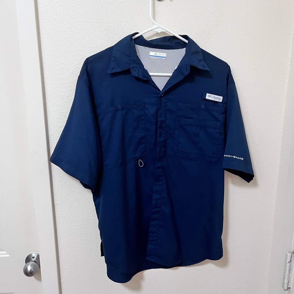 •COLUMBIA• Mens Omni Shade Collegiate Navy Blue Button Up UPF Fishing